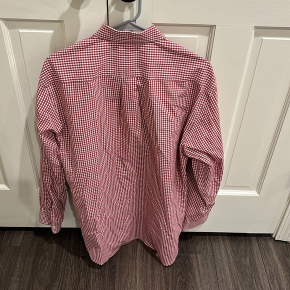 Vineyard Vines whale shirt - Picture 3 of 3